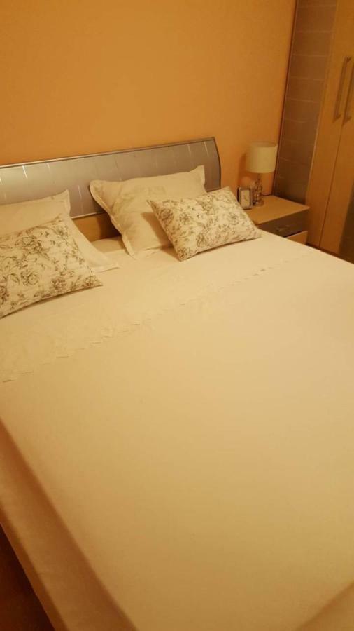 Apartman Luly Lägenhet Kaštela Exteriör bild